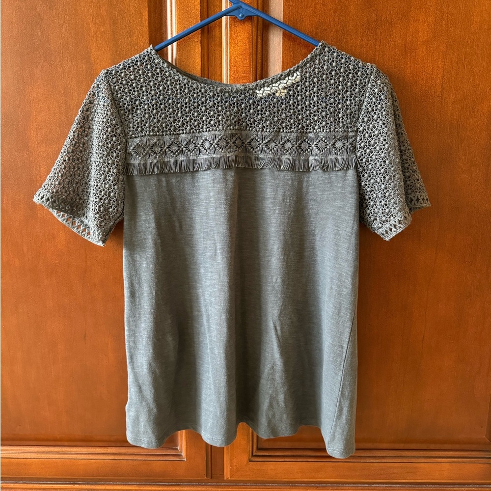 LOFT grey better that basic top